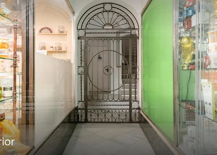 Diseno Y Confort Junto A La Catedral